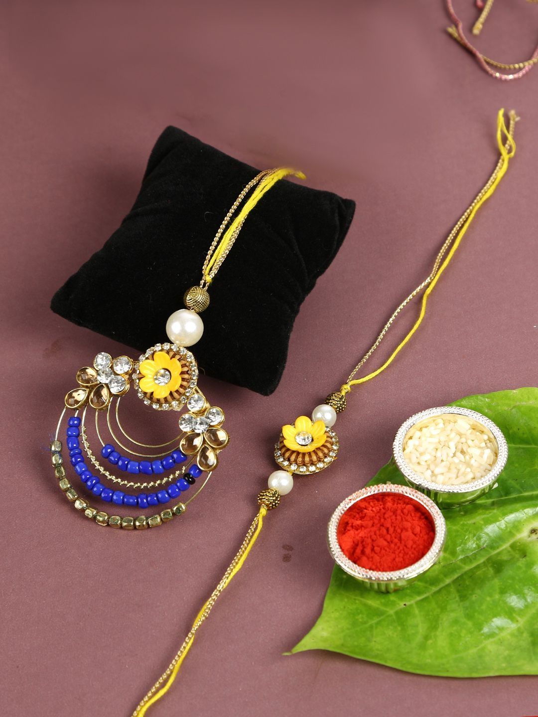 Dhiyona Rakhi