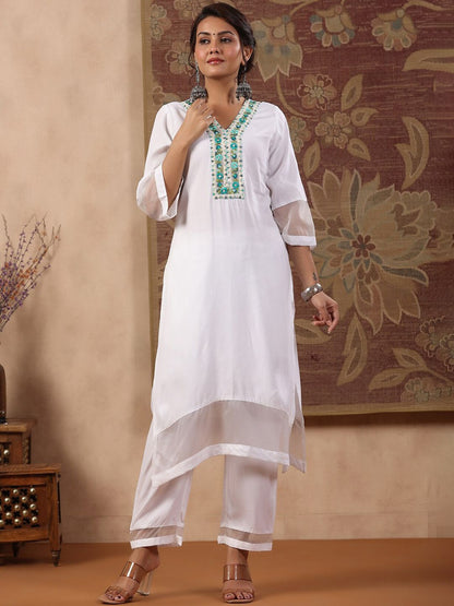 Dhiyona RR Women's Floral Yoke Design Thread Work Kurta With Trousers