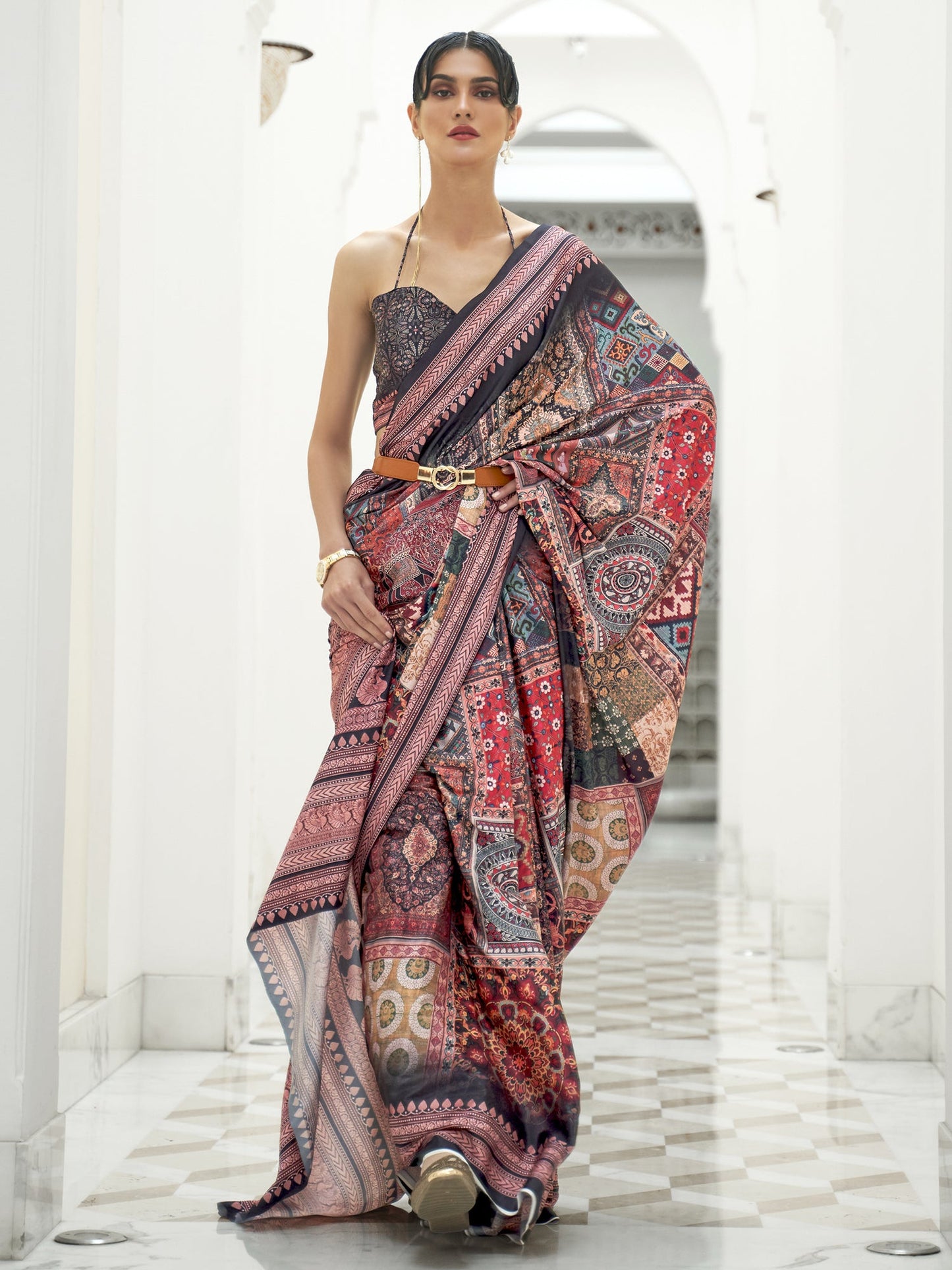 Women's Crepe Multicolored Digital Print Celebrity Saree With Blouse Piece