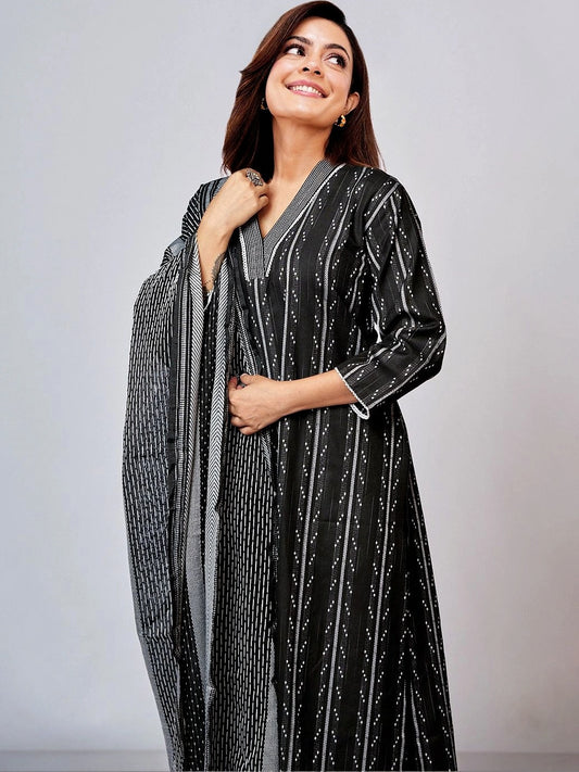 Women Printed Regular Cotton Blend Kurta with Palazzos & With Dupatta