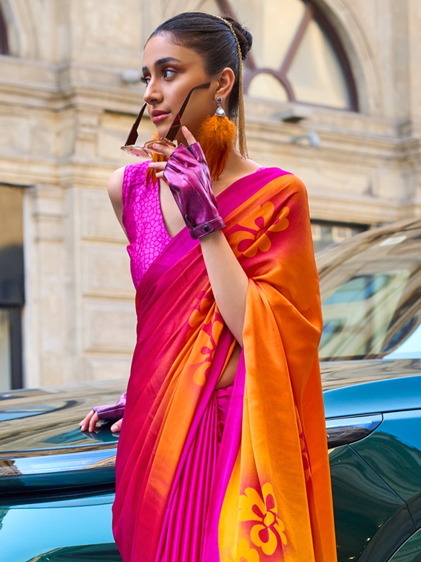 Women's Satin Pink Printed Designer Saree With Blouse Piece