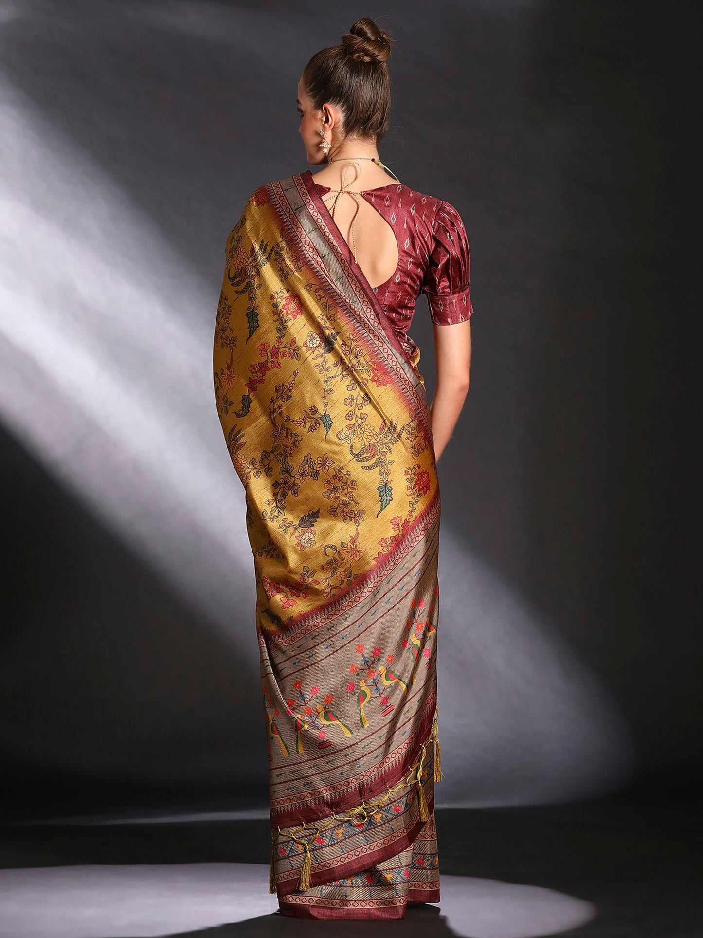 Women's Cotton Blend Mustard Printed Designer Saree With Blouse Piece