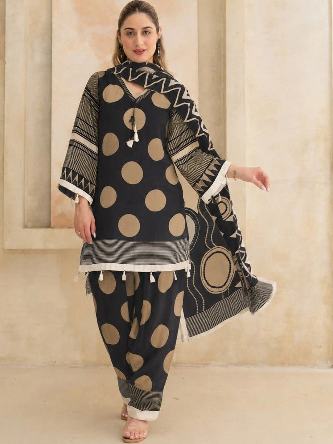 Women Printed Regular Kurta with Patiala & With Dupatta