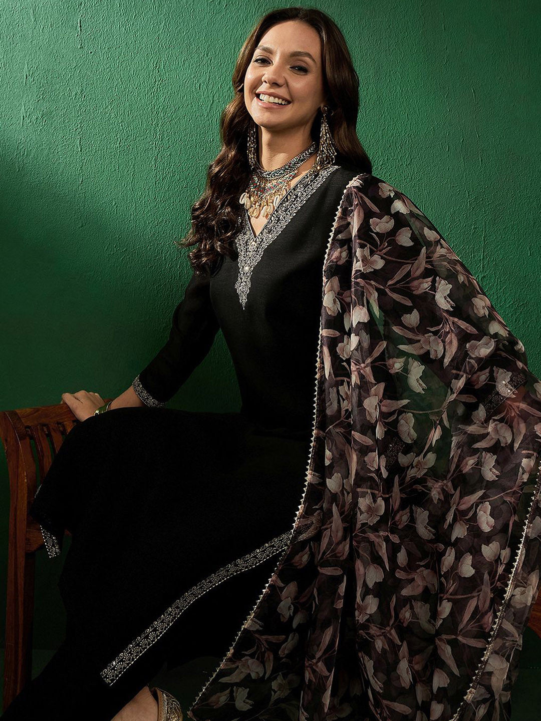 Ethnic Motifs Yoke Design Sequinned V-Neck Straight Kurta With Trouser & Dupatta