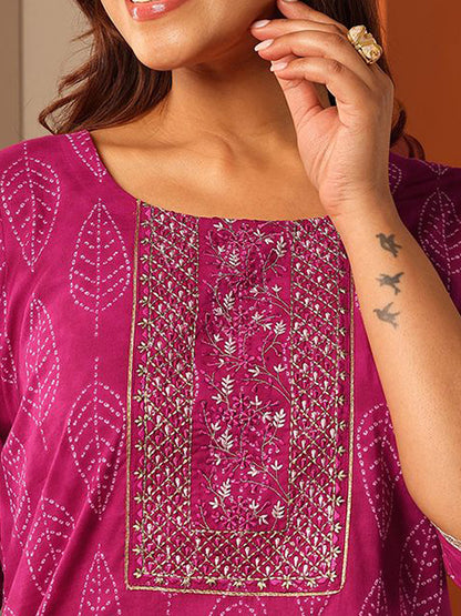 Women Floral Printed Kurta with Trousers