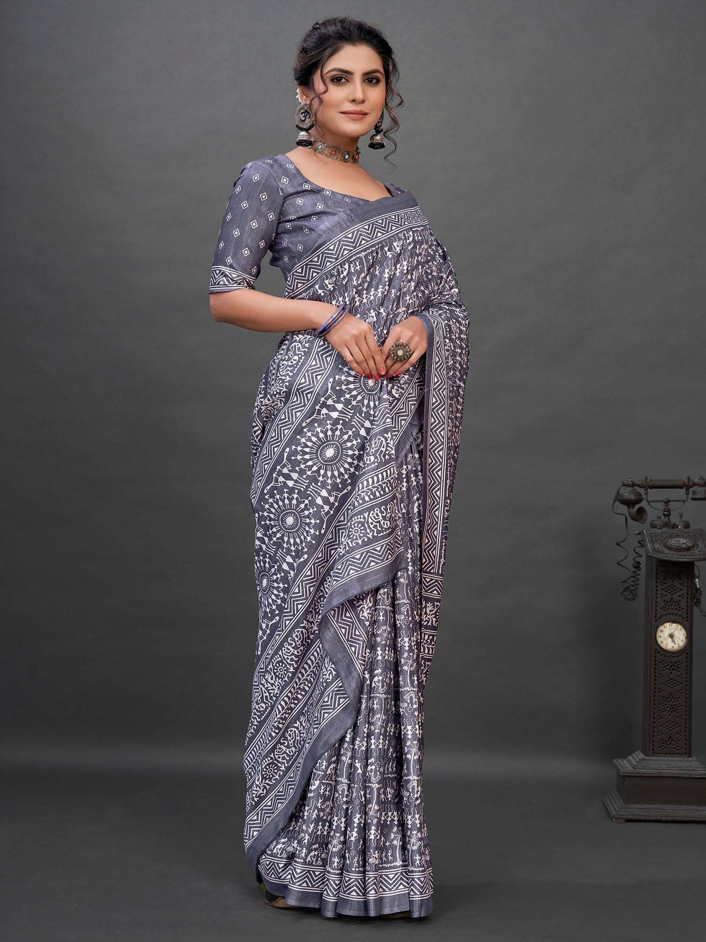 Women's Dola Silk Grey Printed Designer Saree With Blouse Piece