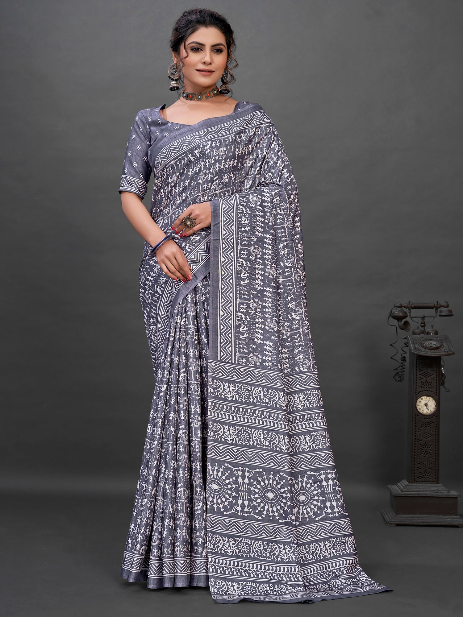 Women's Dola Silk Grey Printed Designer Saree With Blouse Piece