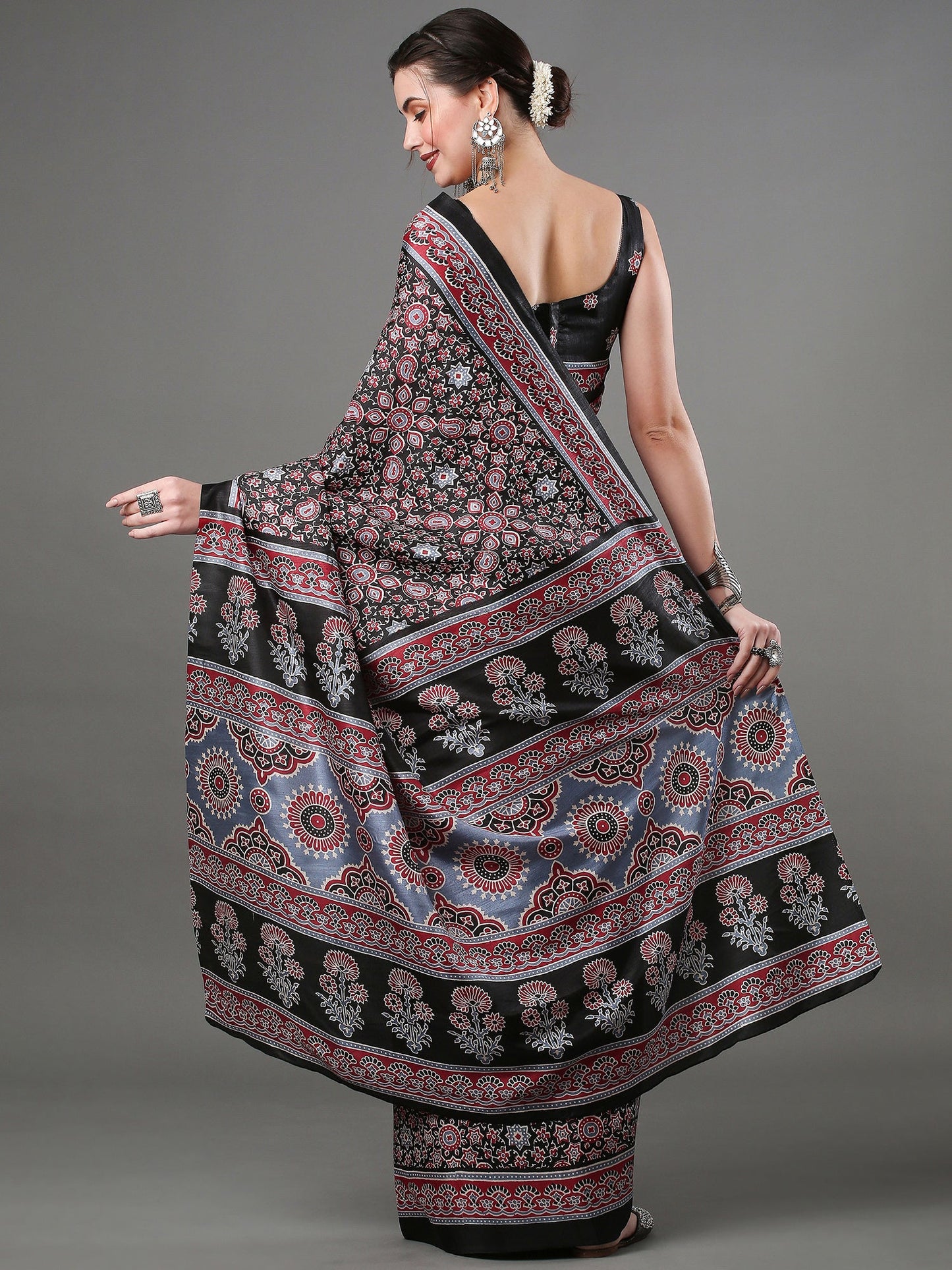 Women's Dola Silk Black Digital Print Designer Saree With Blouse Piece