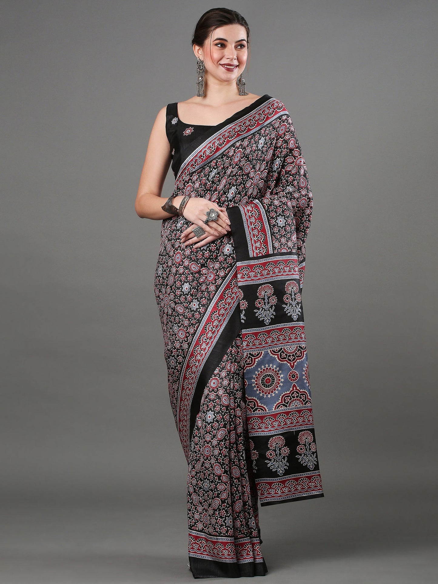 Women's Dola Silk Black Digital Print Designer Saree With Blouse Piece