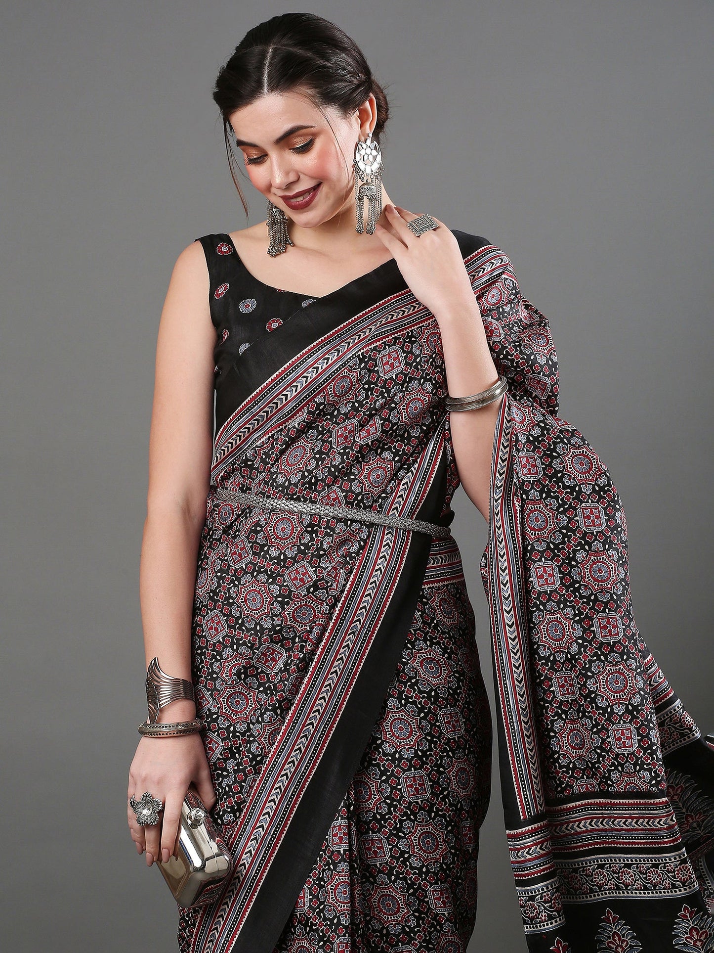 Women's Dola Silk Black Digital Print Designer Saree With Blouse Piece