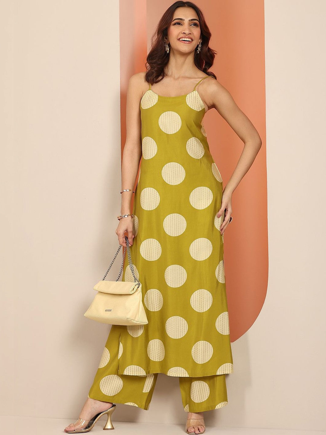 Women Printed Regular Kurta with Palazzos