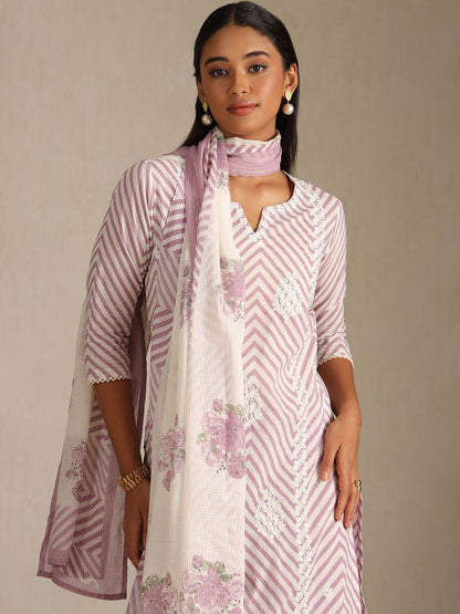 Dhiyona SO Women's Women Floral Embroidered Pure Cotton Kurta & Trousers With Floral Dupatta