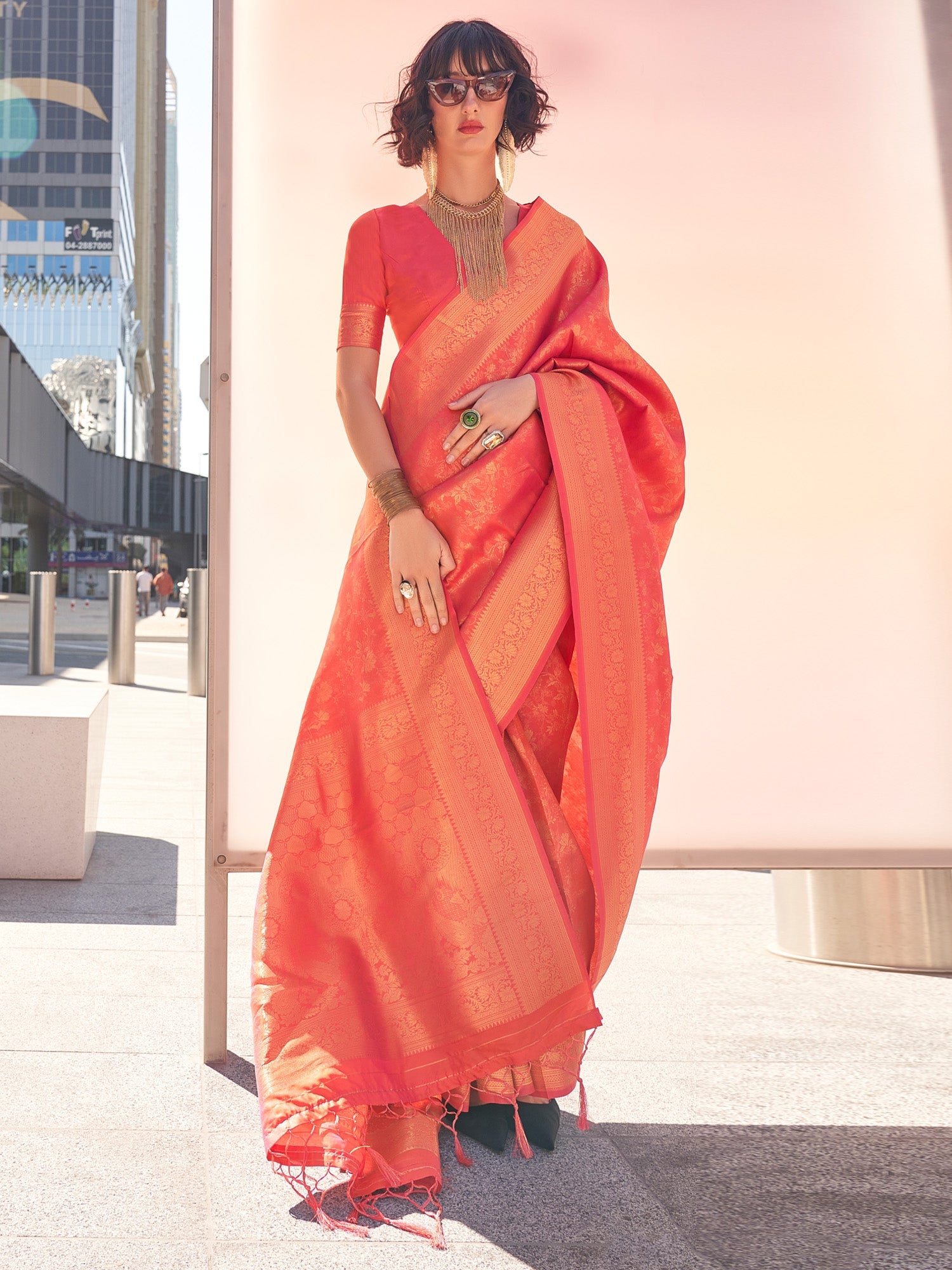 Women's Kanjeevaram Silk Peach Woven Design Designer Saree With Blouse Piece