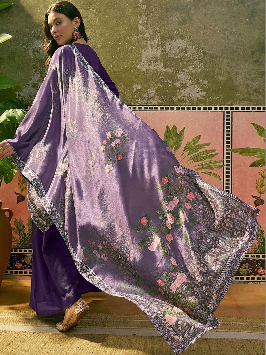 Dhiyona SN Embroidered Square Neck Kurta & Palazzos Kurta Set