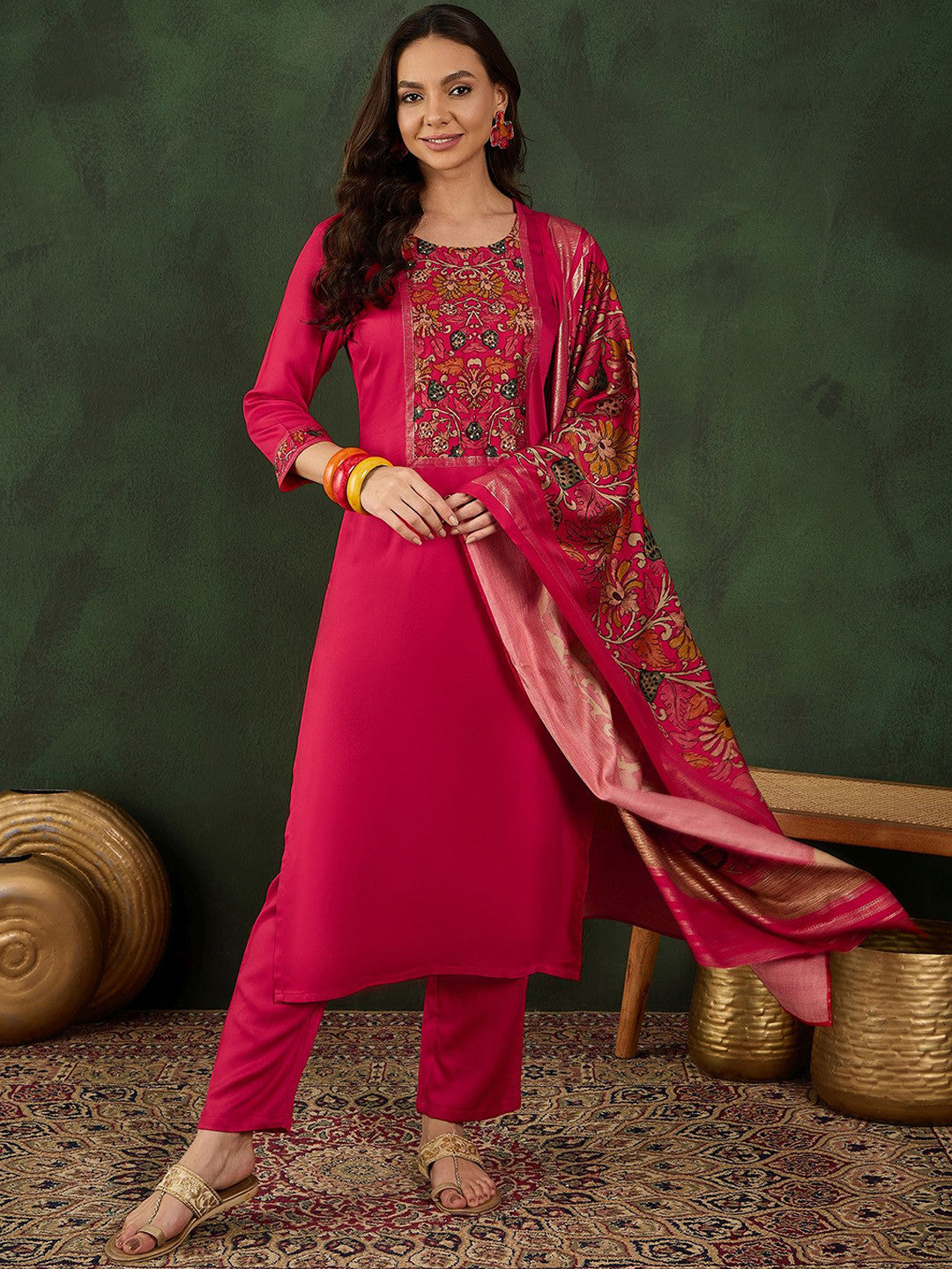 Women Floral Printed Kurta with Trousers & Dupatta