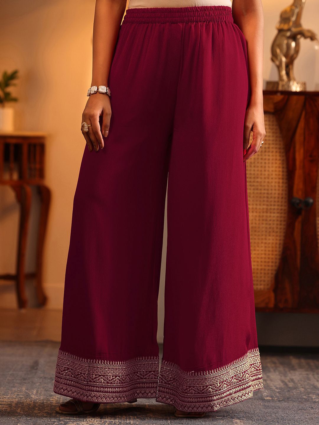 Dhiyona LL Women Embroidered Regular Zari Kurta with Palazzos & With Dupatta