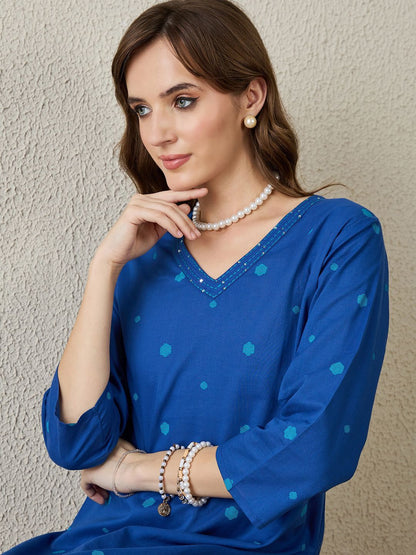 Dhiyona IE Geometric Printed Pure Cotton V-Neck Top With Trousers Co-Ords