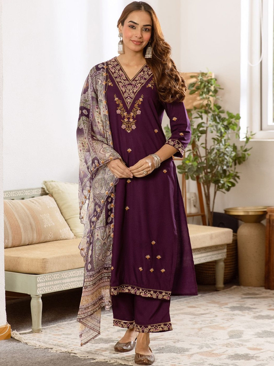 Women Ethnic Motifs Embroidered Regular Thread Work Kurta with Trousers & With Dupatta