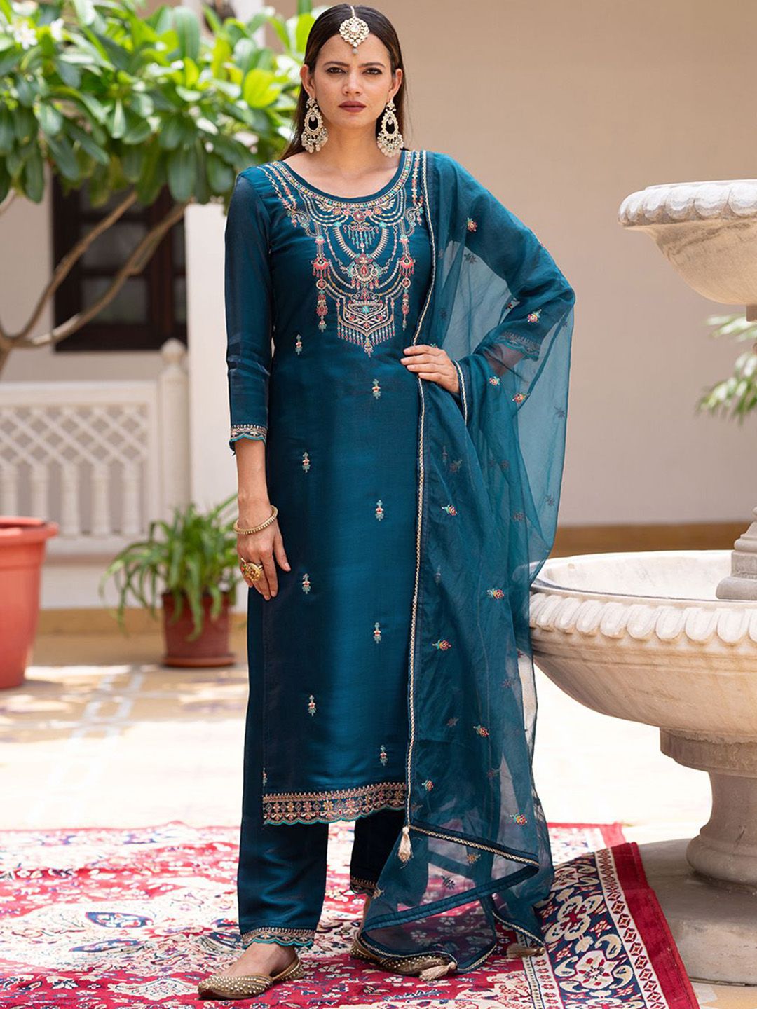 Dhiyona CH Women Ethnic Motifs Embroidered Kurta with Trousers & Dupatta