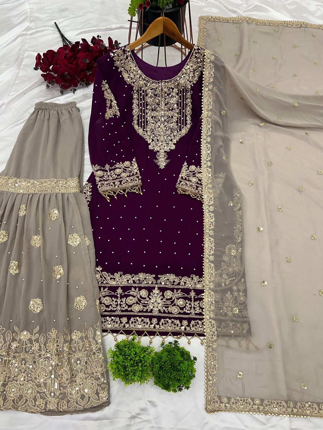 Dhiyona KL Women Ethnic Motifs Embroidered Regular Kurta with Sharara & With Dupatta
