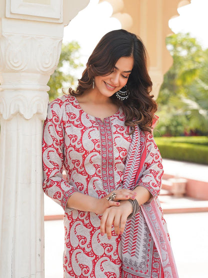 Dhiyona KL Women Paisley Printed Regular Kurta with Trousers & Dupatta