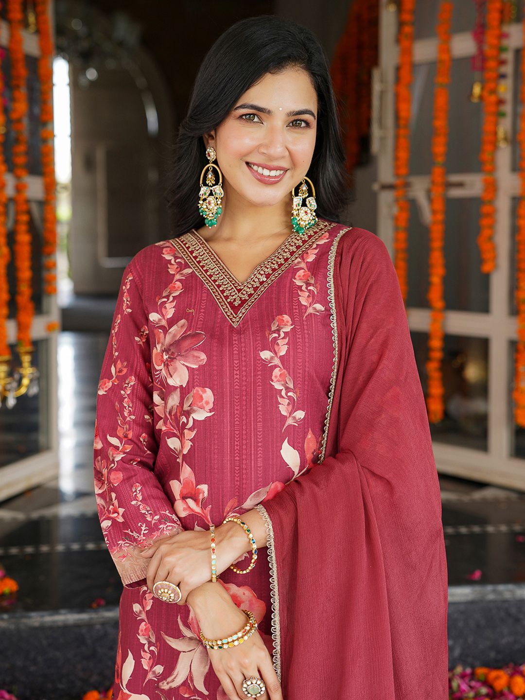 Dhiyona KL Floral Printed Sequinned V-Neck Straight Kurta With Trousers & Dupatta