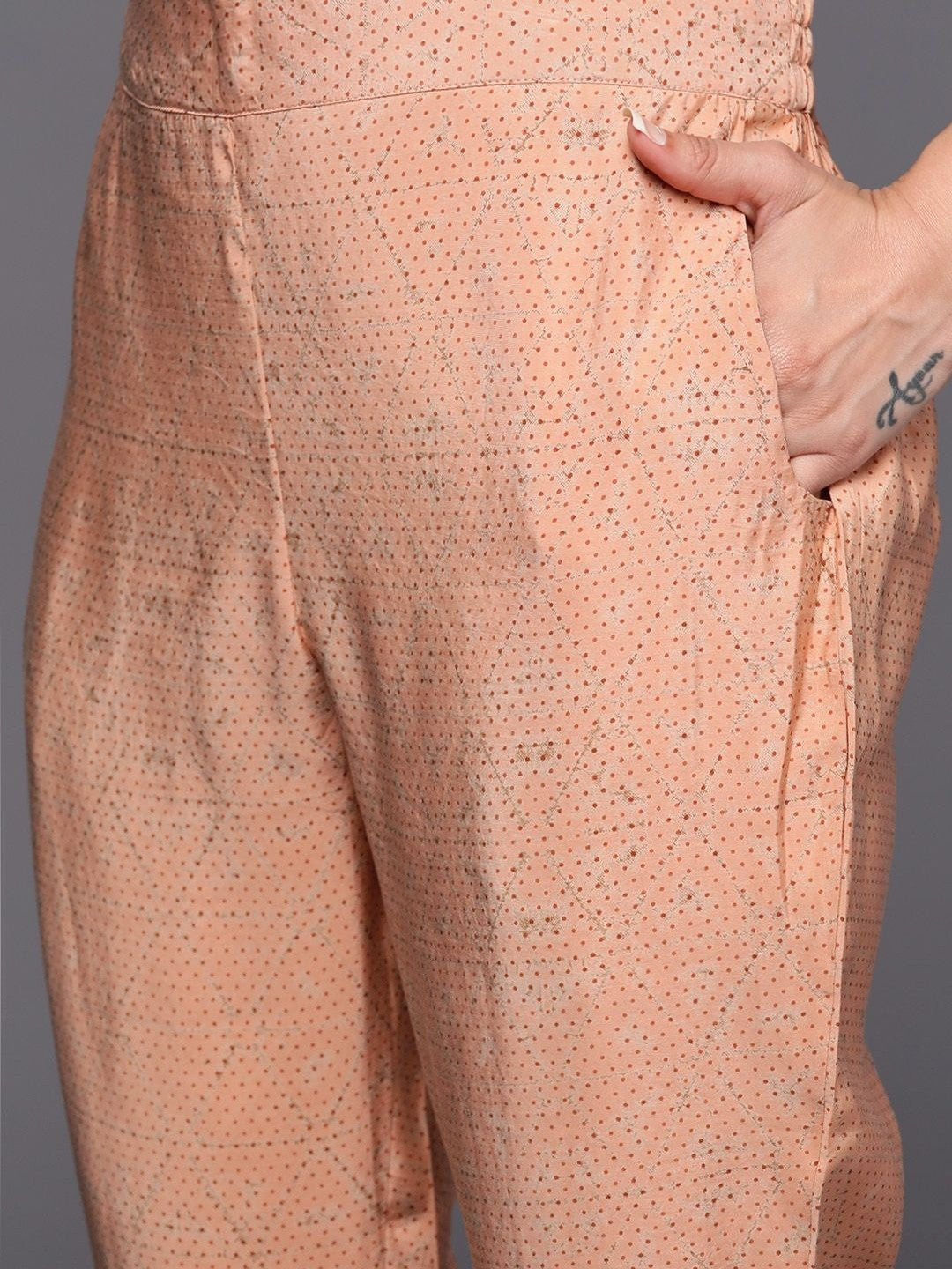 Women Paisley Printed Regular Thread Work Kurta with Trousers & With Dupatta