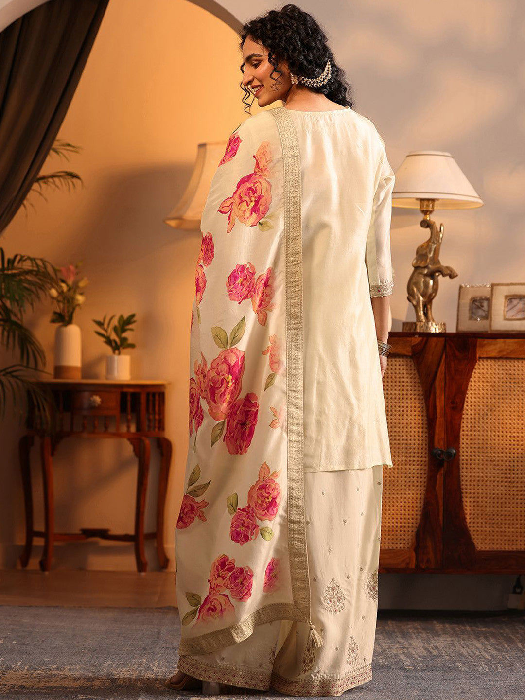 Women Floral Regular Thread Work Kurta with Palazzos & Dupatta