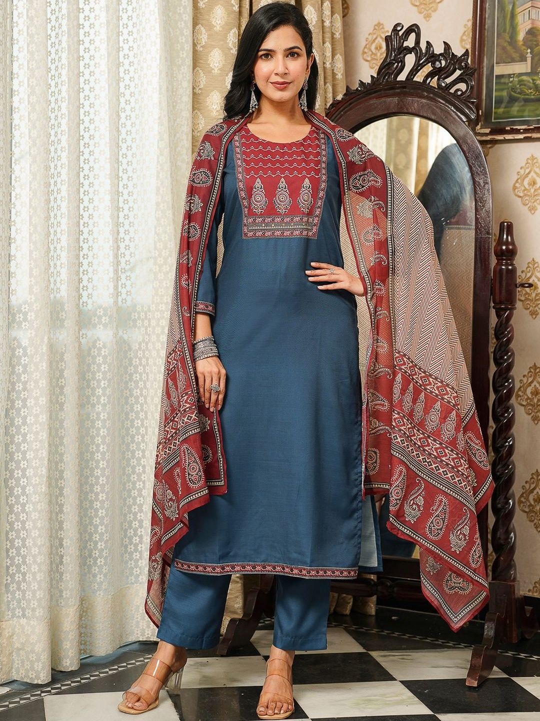 Dhiyona KL Ethnic Motifs Yoke Design Straight Kurta With Trousers & Dupatta