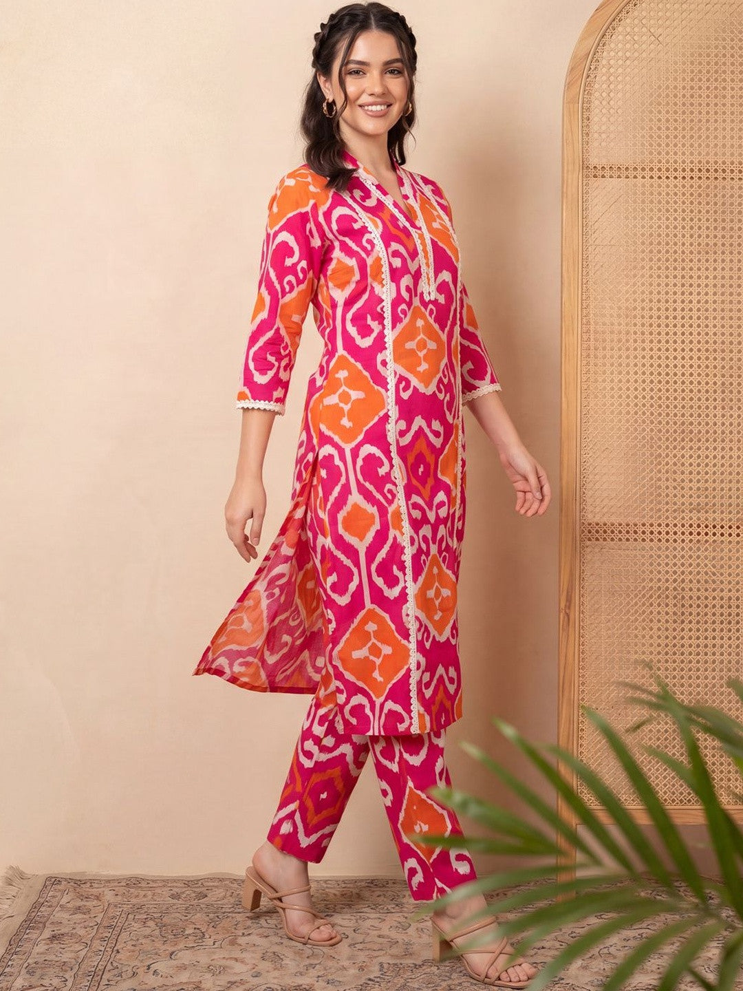 Women Printed Regular Pure Cotton Kurta with Trousers