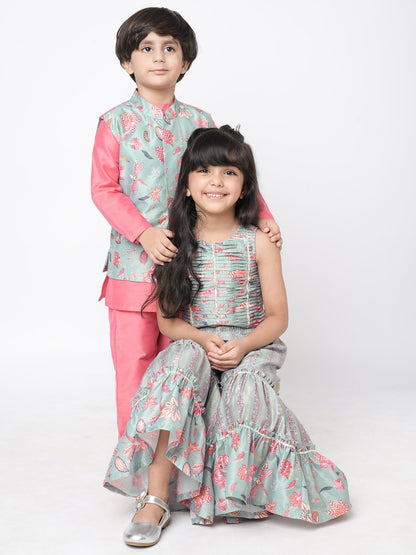 Golden Weaves Pink Kurta with Pant and Jacket set