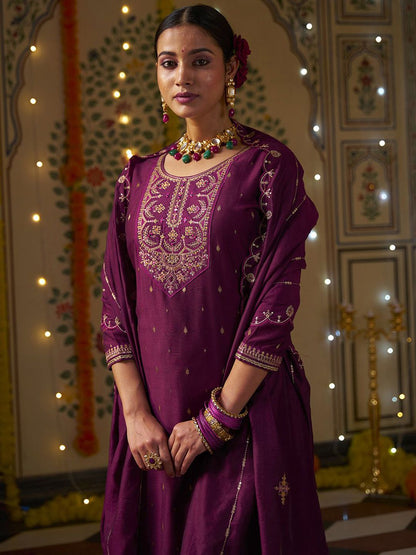 Dhiyona CH Women Floral Embroidered Kurta with Trousers & Dupatta
