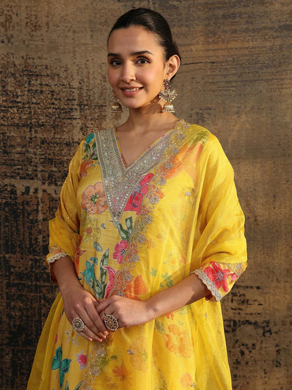 Dhiyona LL Women Floral Printed Regular Gotta Patti Kurta with Palazzos & With Dupatta