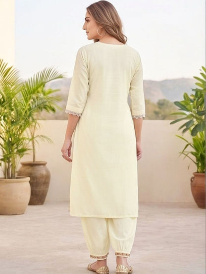 Cream Women Floral Embroidered Regular Thread Work Kurta with Patiala & With Dupatta
