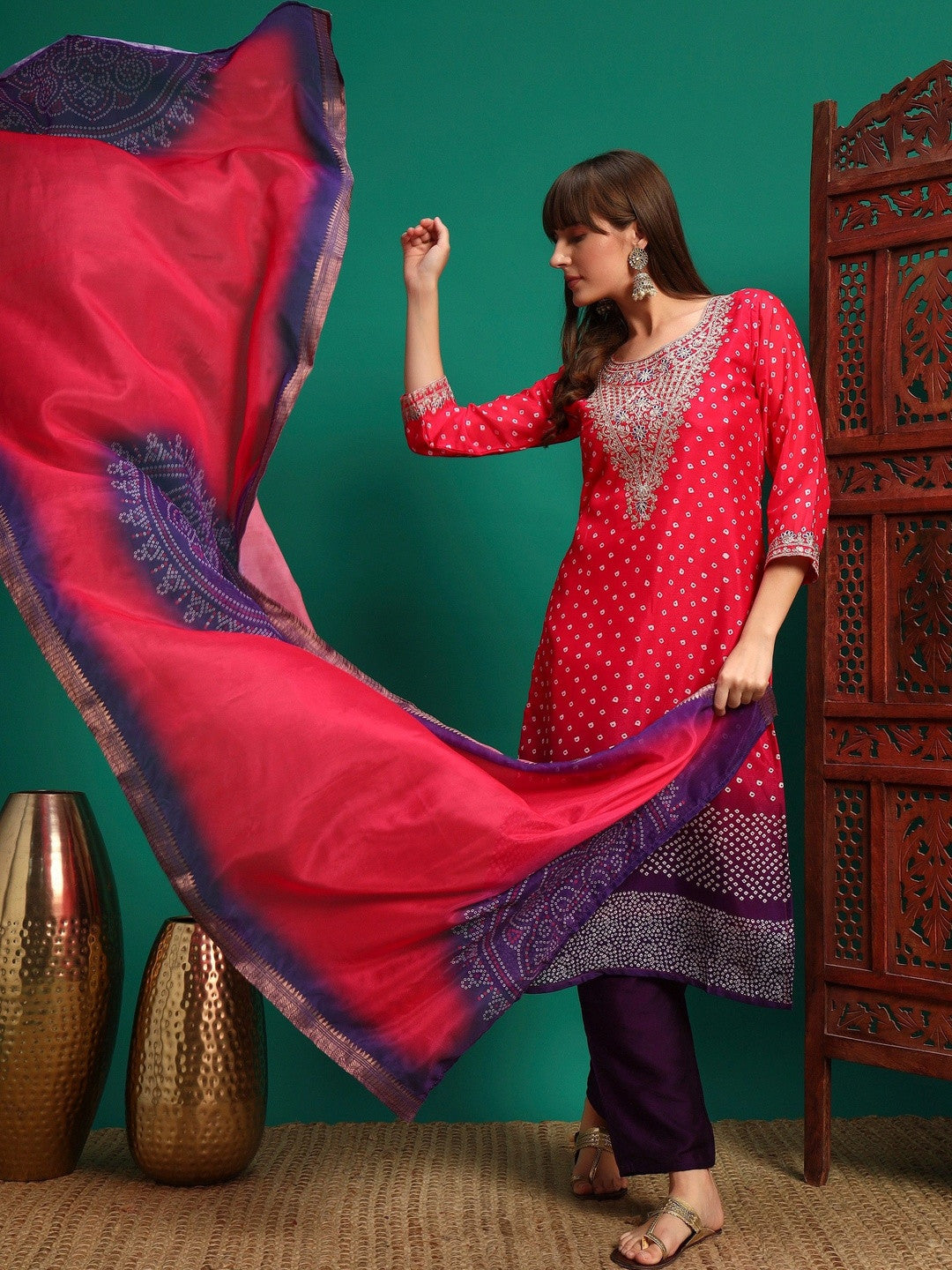 Women Printed Straight Kurta Set with Dupatta