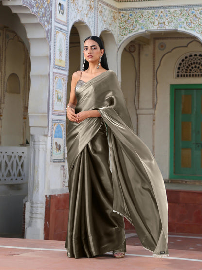 Dhiyona ST Liquid Gold saree with Lace