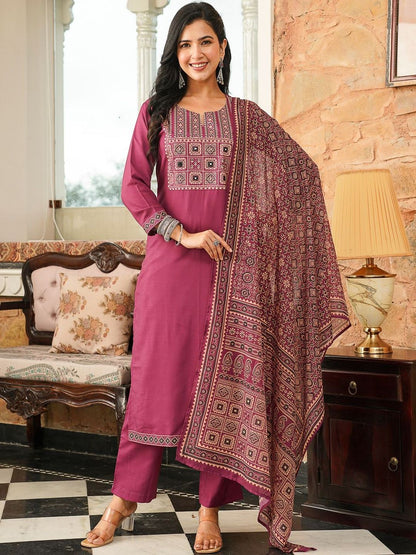 Dhiyona KL Ethnic Motifs Embroidered Straight Thread Work Kurta With Trouser & Dupatta