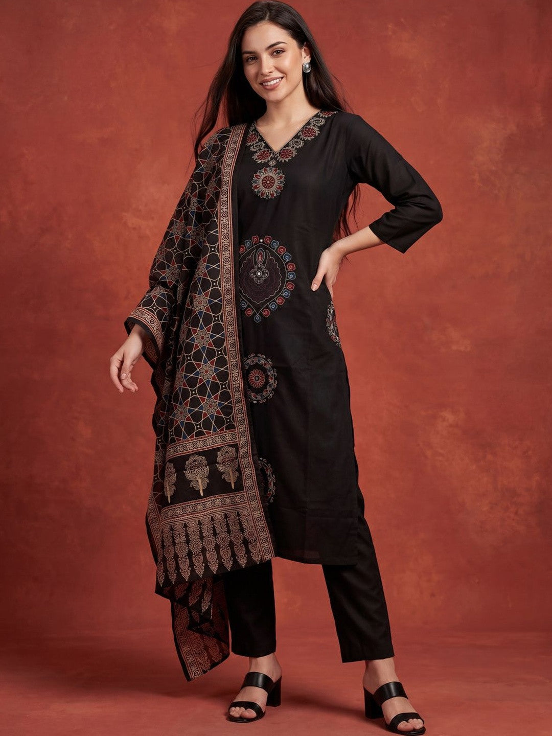Women Ethnic Motifs Printed Regular Thread Work Pure Cotton Kurta with Trousers & With Dupatta