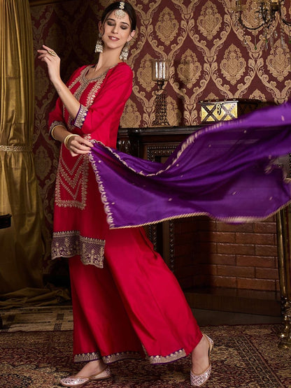 Dhiyona CH Floral Embroidered Regular Sequinned Kurta Set with Contrast Dupatta