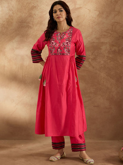 Women Floral Embroidered Empire Thread Work Liva Kurta with Trousers