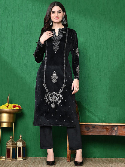 Ethnic Motifs Winter Velvet Kurta & Trouser With Dupatta