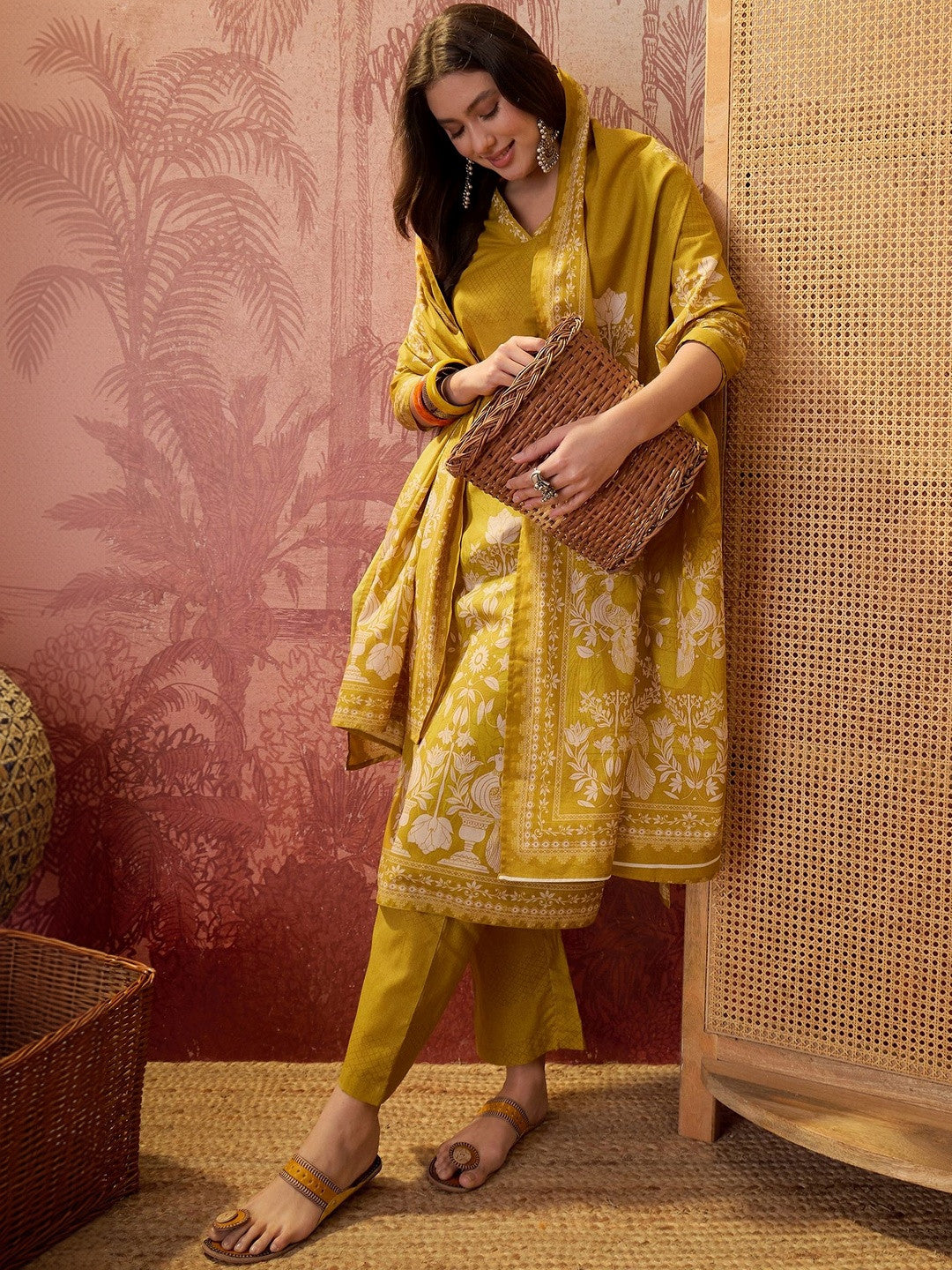 Dhiyona SN Printed Pure Cotton V-Neck Kurta & Trousers With Dupatta