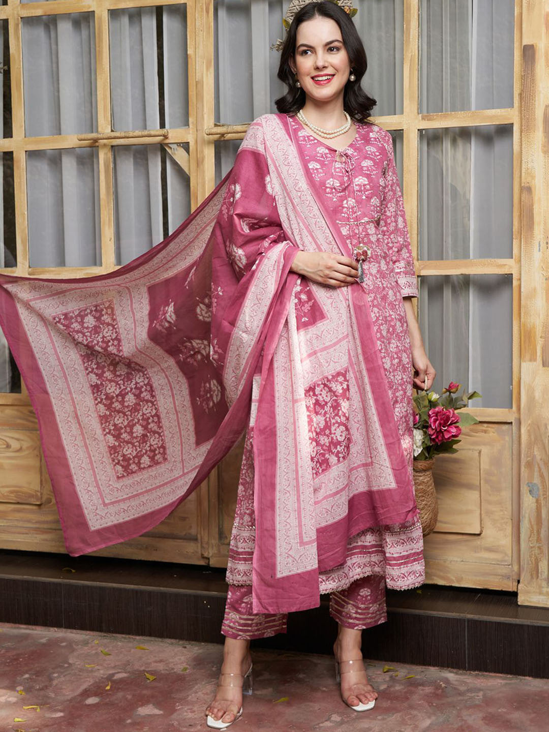 Floral Printed Panelled Gotta Patti Pure Cotton Kurta with Trousers & Dupatta