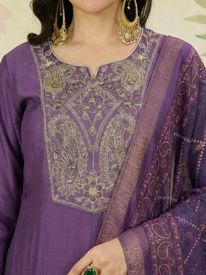 Dhiyona CH Women Ethnic Motifs Embroidered Regular Thread Work Kurta with Trousers & With Dupatta