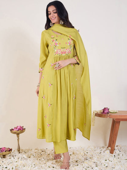 Women Floral Embroidered Tiered Thread Work Kurta with Trousers & With Dupatta