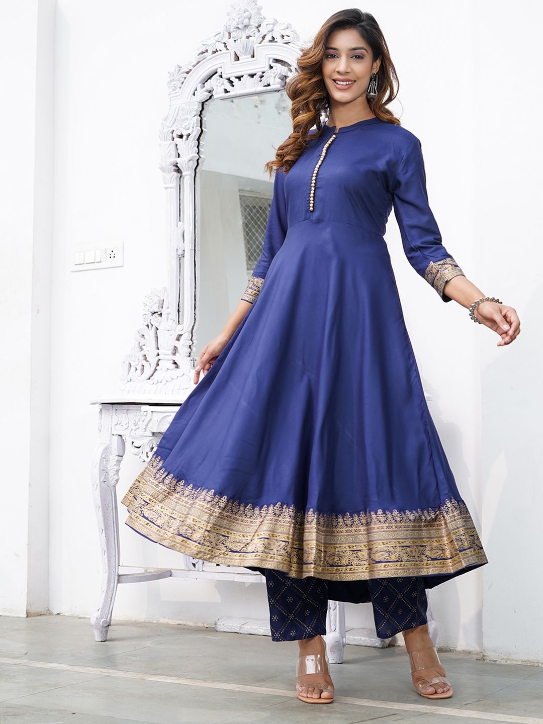 Dhiyona KL Women Floral Printed Regular Kurta with Palazzos & With Dupatta