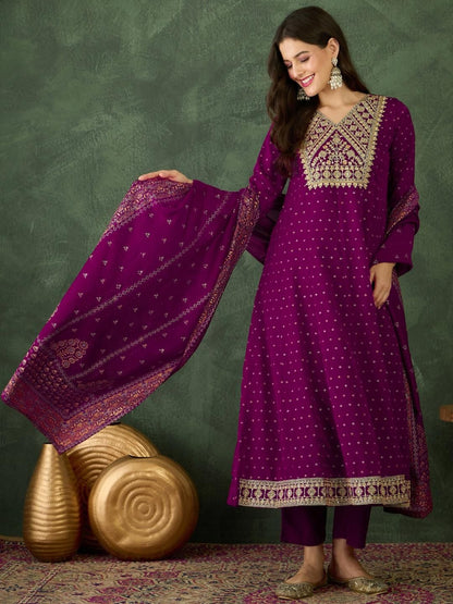 Dhiyona KL Women Purple Art Silk Embroidered Kurta Sets