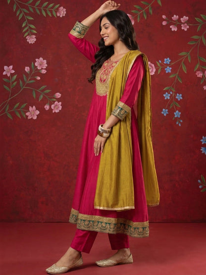 Women Ethnic Motifs Embroidered Regular Kurta with Trousers & With Dupatta
