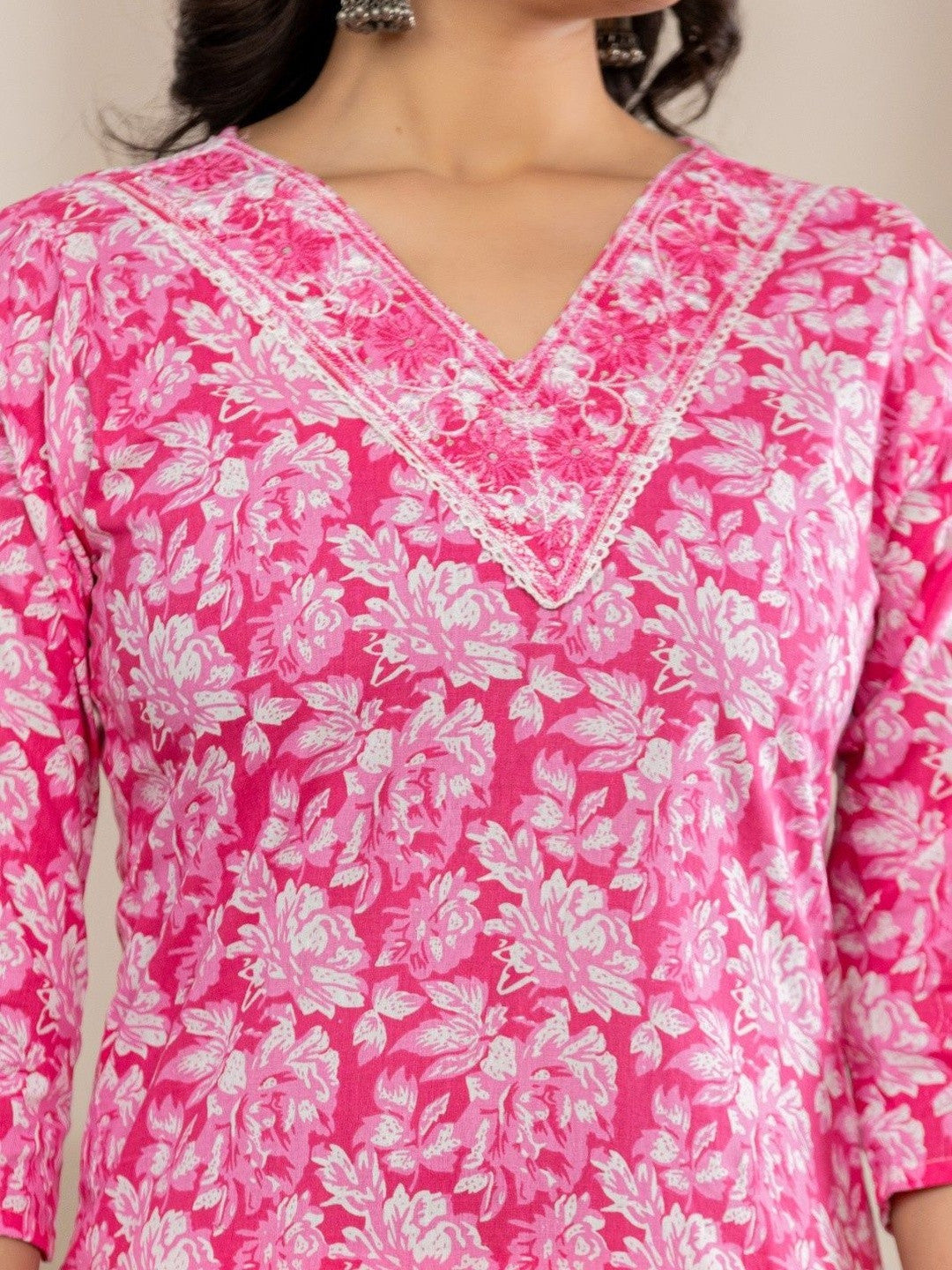 Women Floral Printed Regular Thread Work Pure Cotton Kurta with Trousers & Dupatta