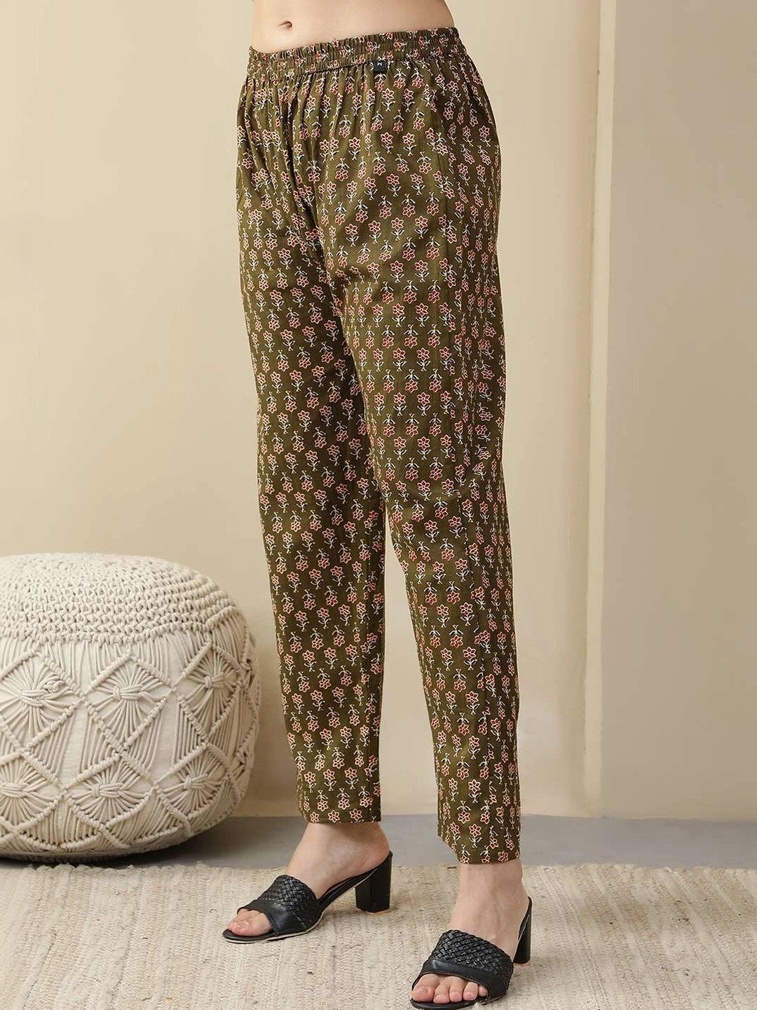 Women Floral Printed Regular Pure Viscos Kurta with Trousers & With Dupatta
